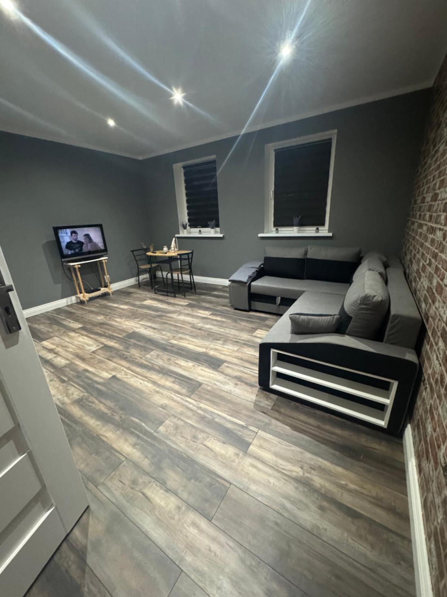 W Leknicy Apartment *